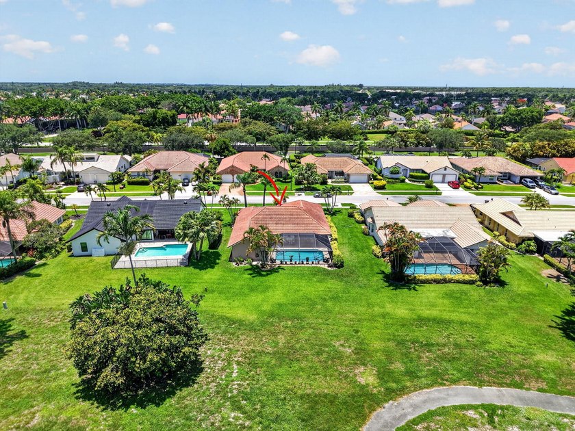 Welcome to this immaculate three-bedroom, two-bathroom - photo 40
