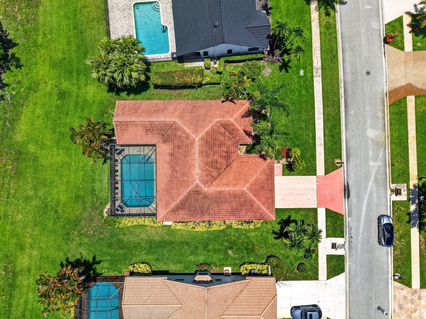 Welcome to this immaculate three-bedroom, two-bathroom - photo 46