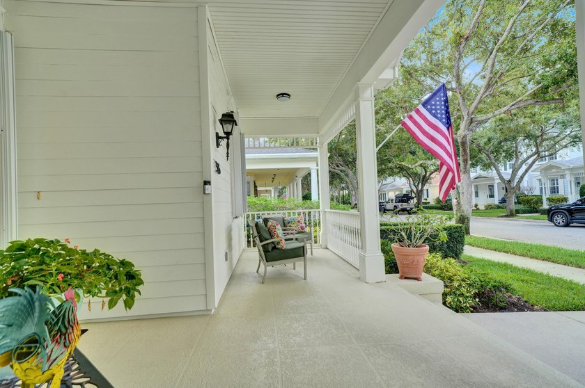 3BR+Den/2BA DiVosta built w/ heated pool in Abacoa's New Haven! - photo 4