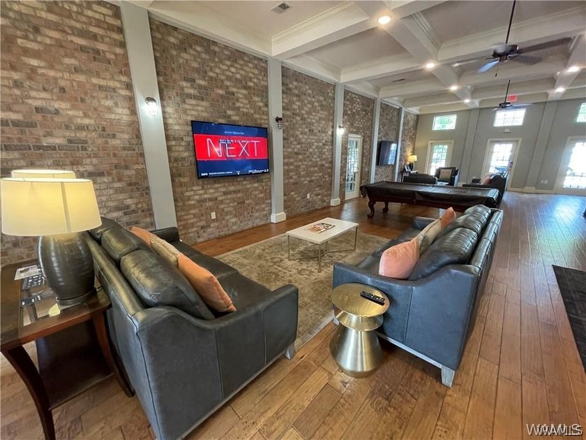 Top floor condo with awesome view of the city &amp; retail area! - photo 47