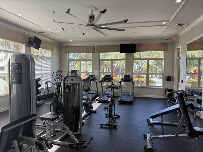 This charming 3-bedroom, 2-bath home features a spacious - photo 14