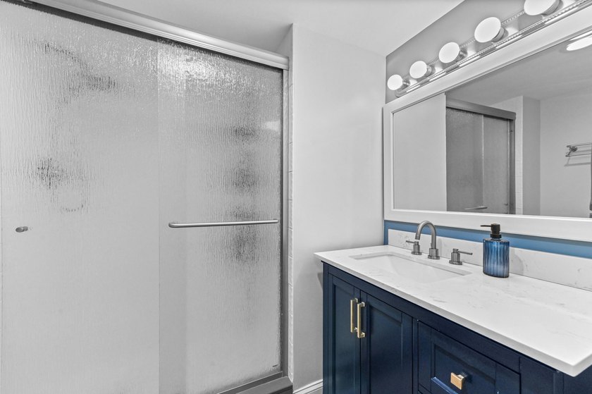 Beautifully remodeled 3BR/2BA condo in desirable Boca Teeca No - photo 26