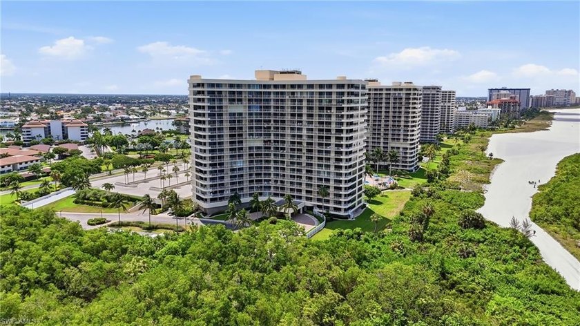 Rarely available, highly sought after 15th-floor corner end unit - photo 41