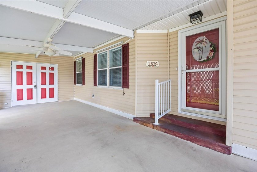 Welcome to your Florida retirement dream! Nestled on a quiet - photo 4