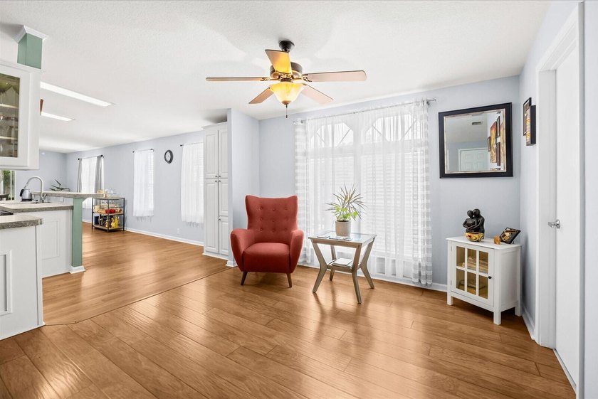 Welcome to your Florida retirement dream! Nestled on a quiet - photo 7