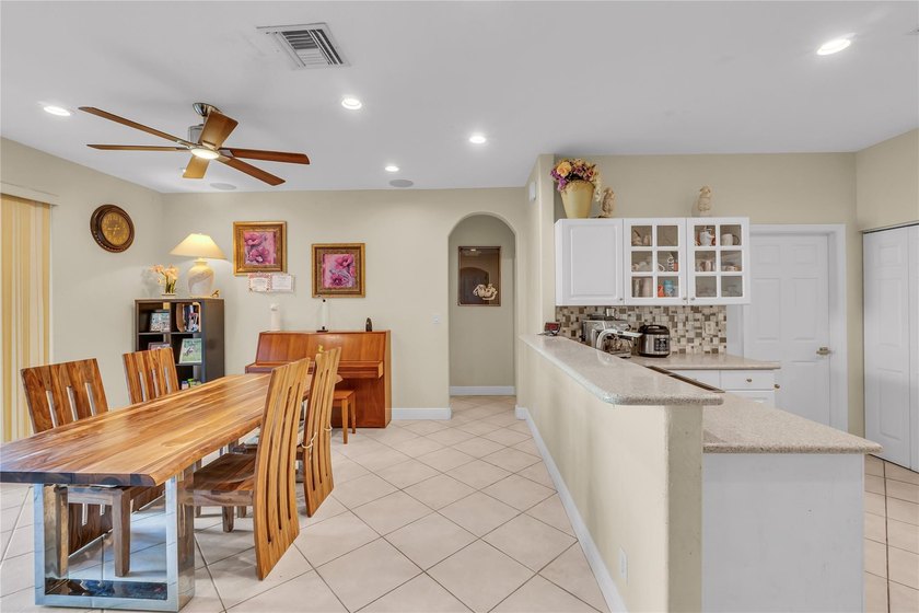 Immaculate 4-bedroom plus loft, 2.5-bath home situated on an - photo 7