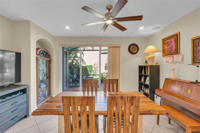 Immaculate 4-bedroom plus loft, 2.5-bath home situated on an - photo 8