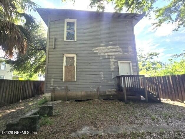 Opportunity to renovate and restore this two-story duplex - photo 2