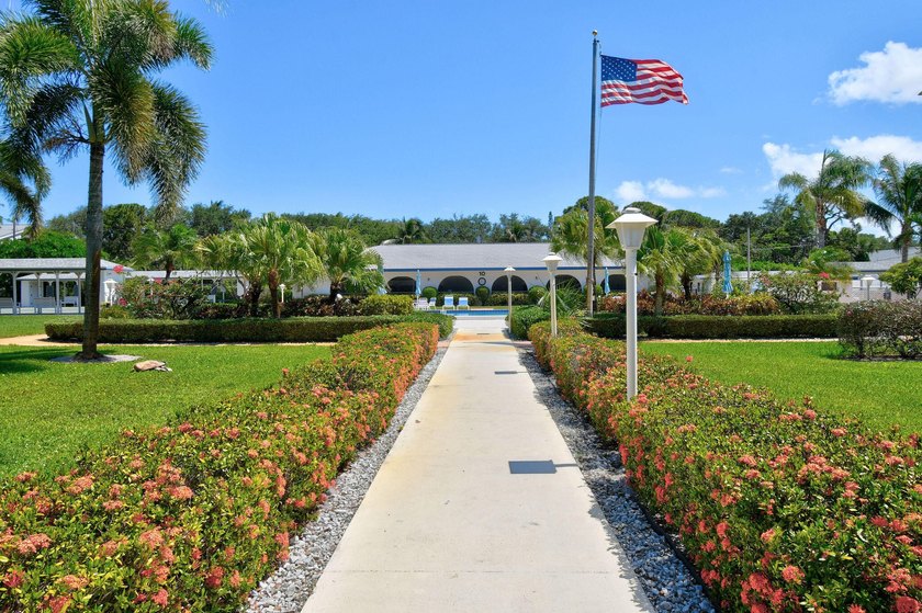 Welcome to Tequesta Garden ,this quaint community is - photo 32