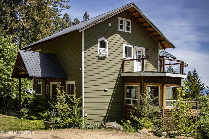 Tucked away on a quiet private road just 10 miles from Sandpoint - photo 40