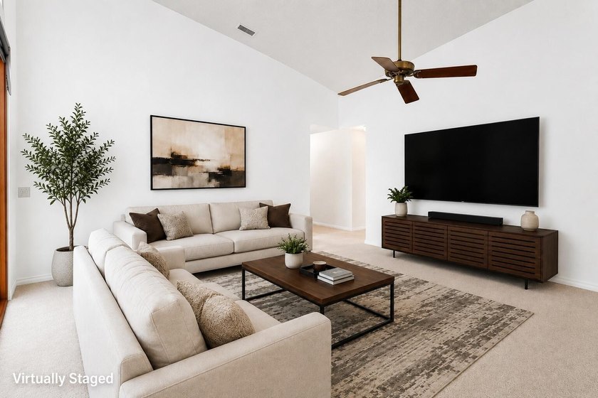 Enjoy the comfort and convenience of single-story villa living - photo 12