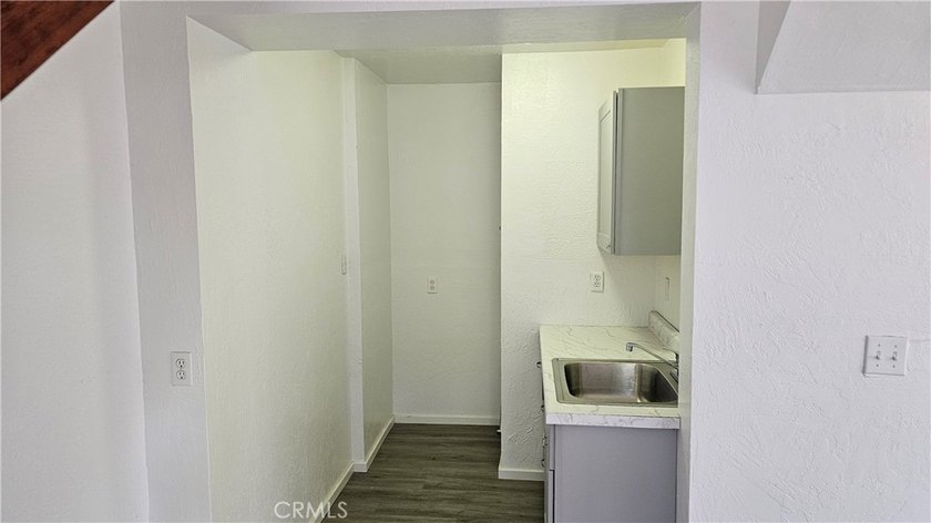 Bring your vision and transform this lakeview fixer into - photo 16