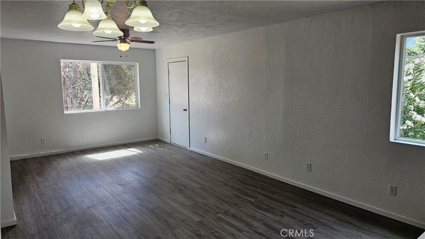Bring your vision and transform this lakeview fixer into - photo 17