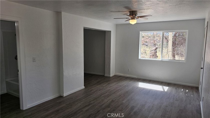 Bring your vision and transform this lakeview fixer into - photo 18