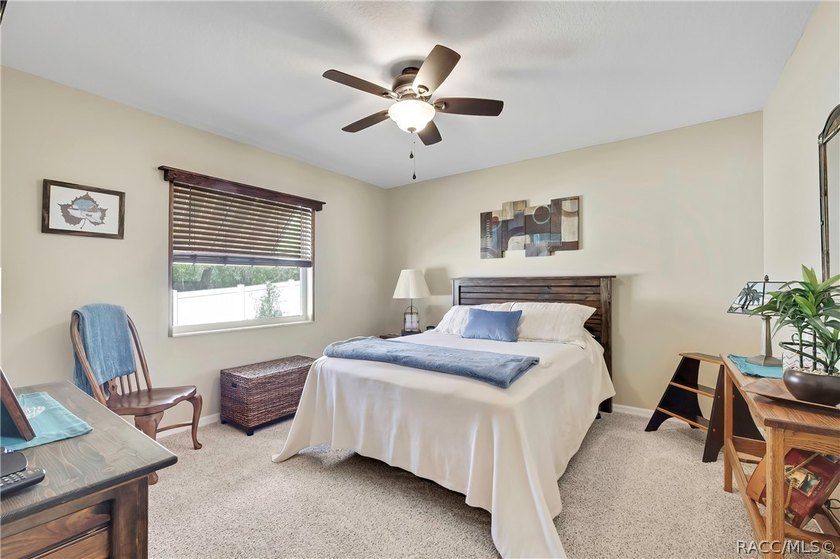 Stunning Pool Home on a Beautiful Double Lot - Room for - photo 37