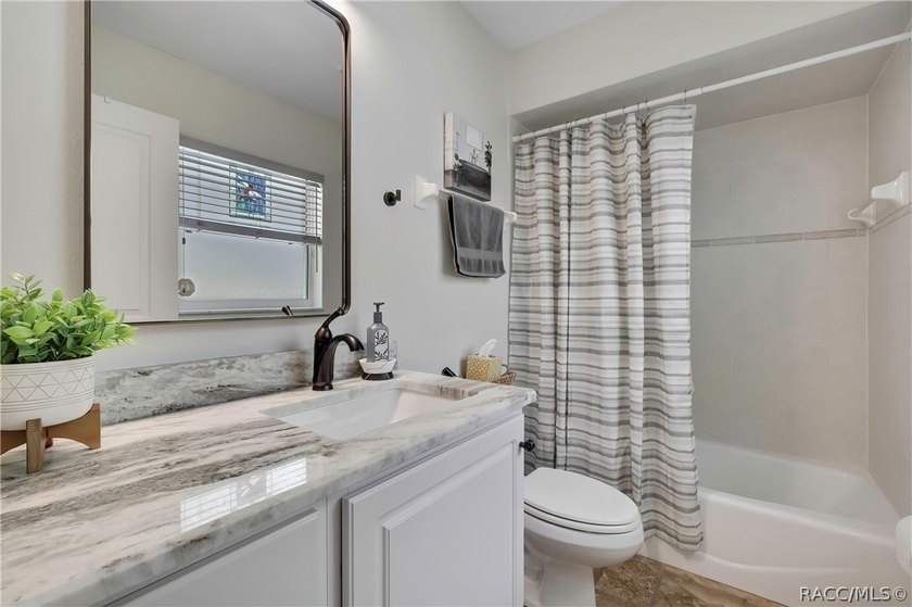 Stunning Pool Home on a Beautiful Double Lot - Room for - photo 39