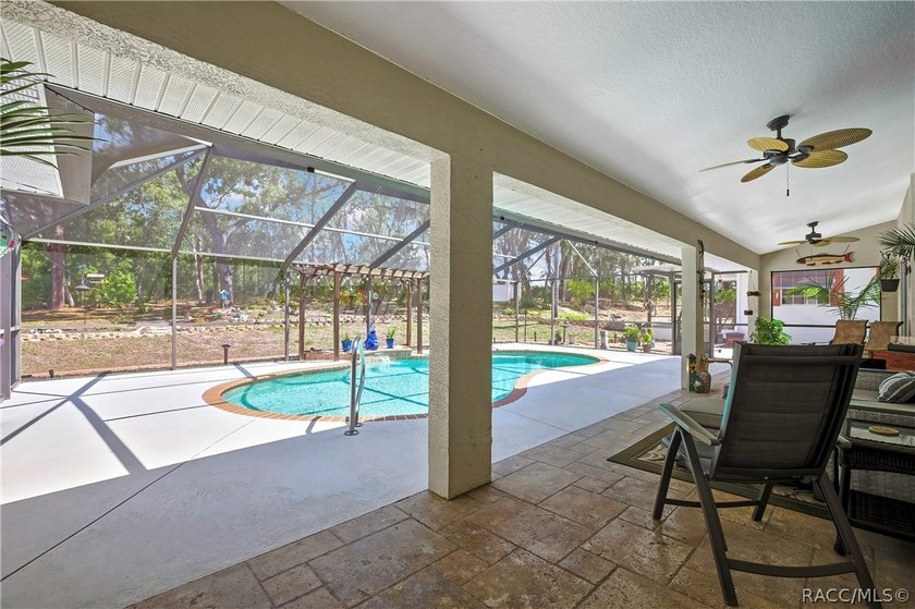 Stunning Pool Home on a Beautiful Double Lot - Room for - photo 41