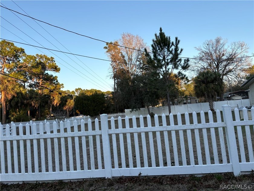 Check out this great double wide mobile on a 1.05 acre lot. It - photo 4