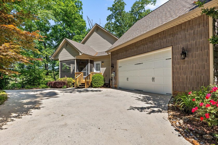 Welcome to your own private retreat where spacious living - photo 34