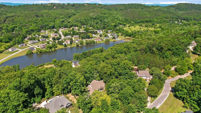 Welcome to your own private retreat where spacious living - photo 43