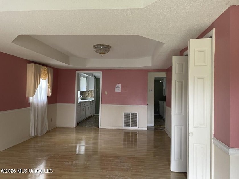 Bring your design ideas to this affordable 1-bedroom, 2-bathroom - photo 2