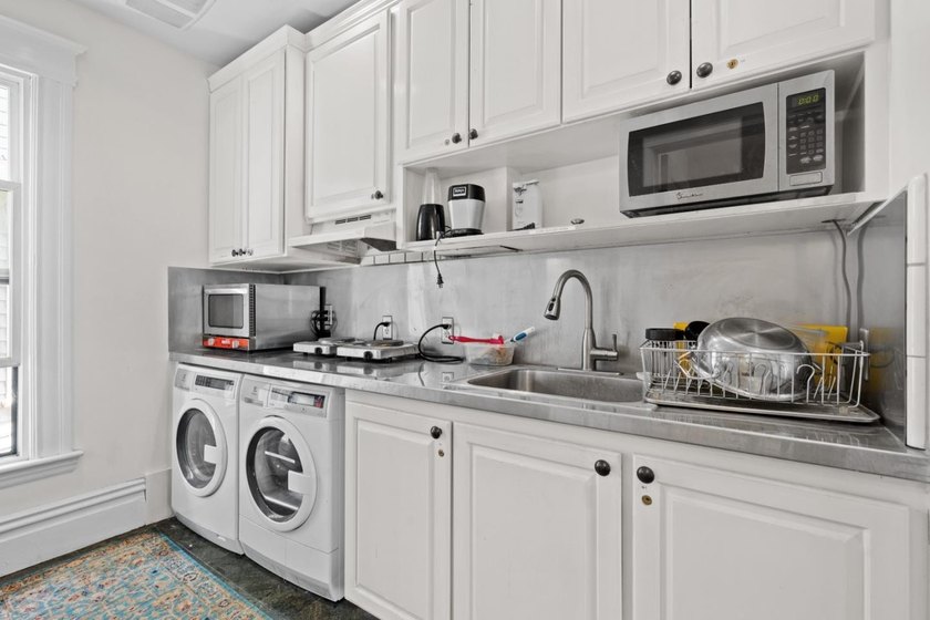 THIS PROPERTY IS TRULY A CASH MAKING MACHINE! It's a truly rare - photo 13