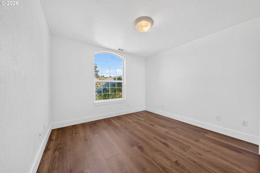 Welcome to this pristine 3-bedroom, 2-bath home located in one - photo 21