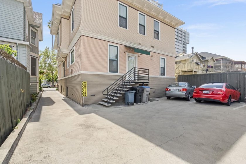 THIS PROPERTY IS TRULY A CASH MAKING MACHINE! It's a truly rare - photo 27