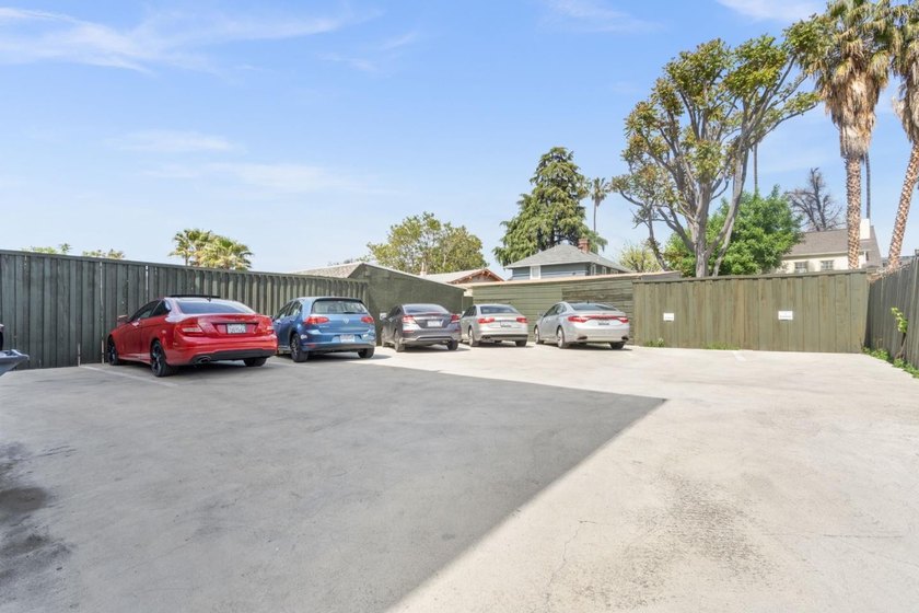 THIS PROPERTY IS TRULY A CASH MAKING MACHINE! It's a truly rare - photo 28