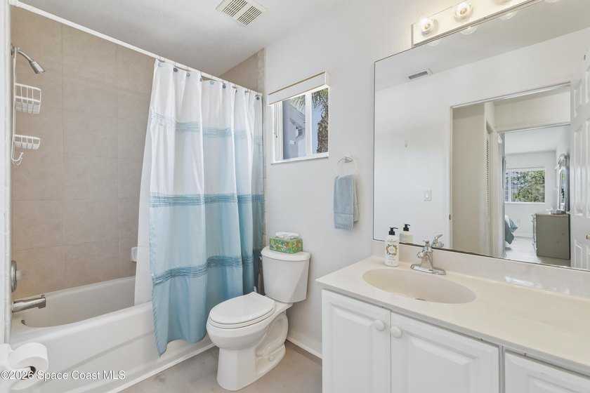 Welcome to your slice of paradise in the highly sought-after - photo 28