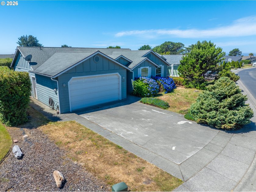 Welcome to this pristine 3-bedroom, 2-bath home located in one - photo 35