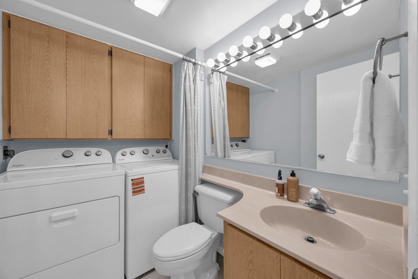 Welcome to this updated townhome in Village of Sandalwood Lakes - photo 25