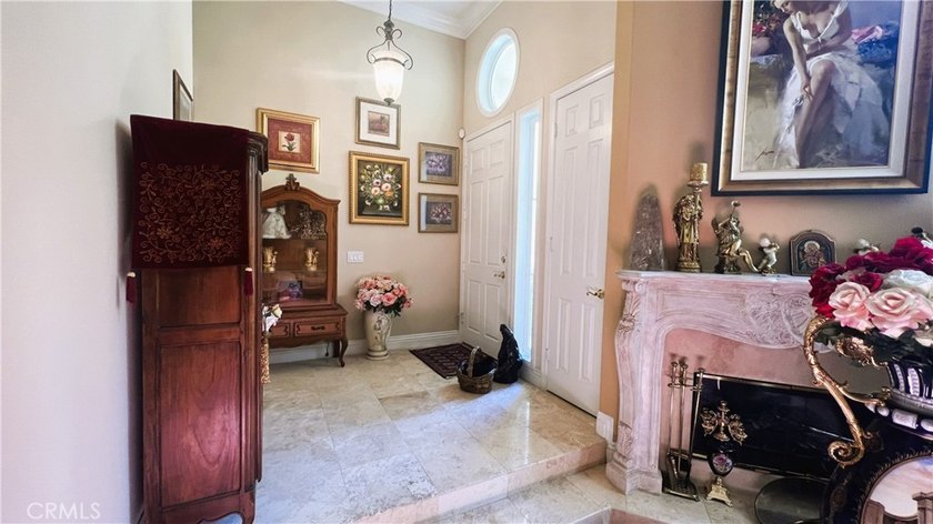Enjoy sophisticated coastal living in this light-filled Newport - photo 7