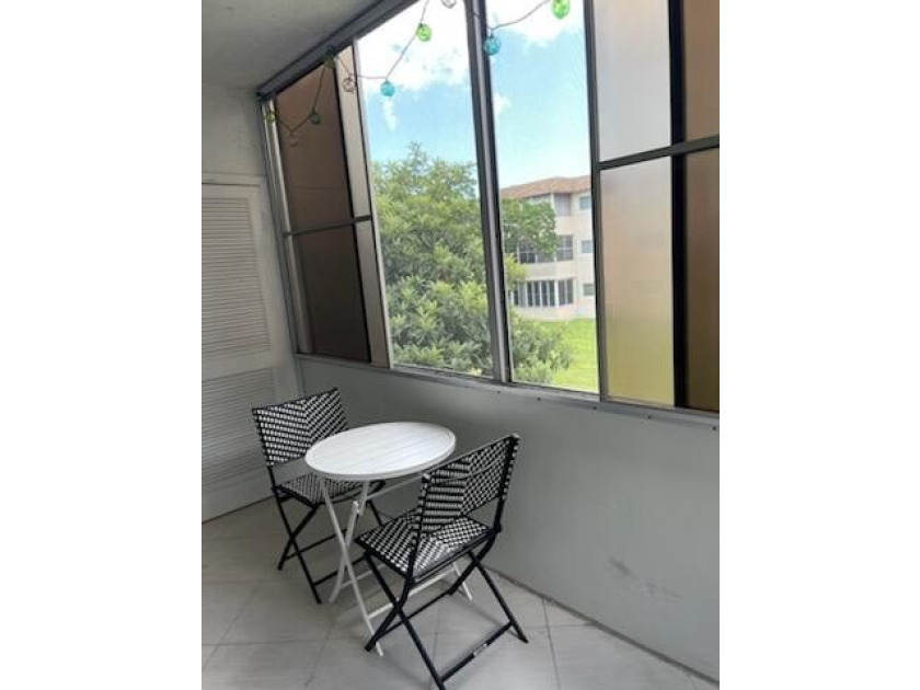 55 and over; popular Bahama model, furnished, 1 bed, 1 space - photo 5