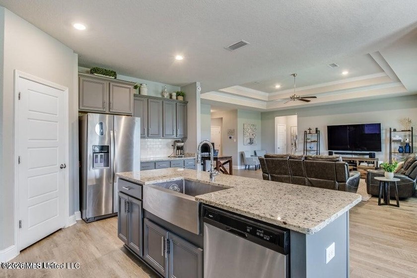Beautiful 4-bedroom, 2-bath home in the heart of D'Iberville - photo 8