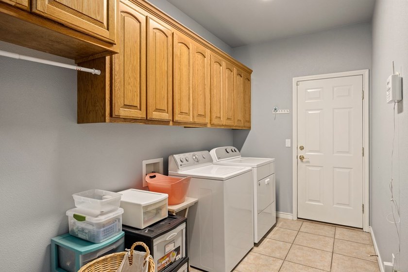 Charming single-story brick home built in 2006, offering 1,855 - photo 19
