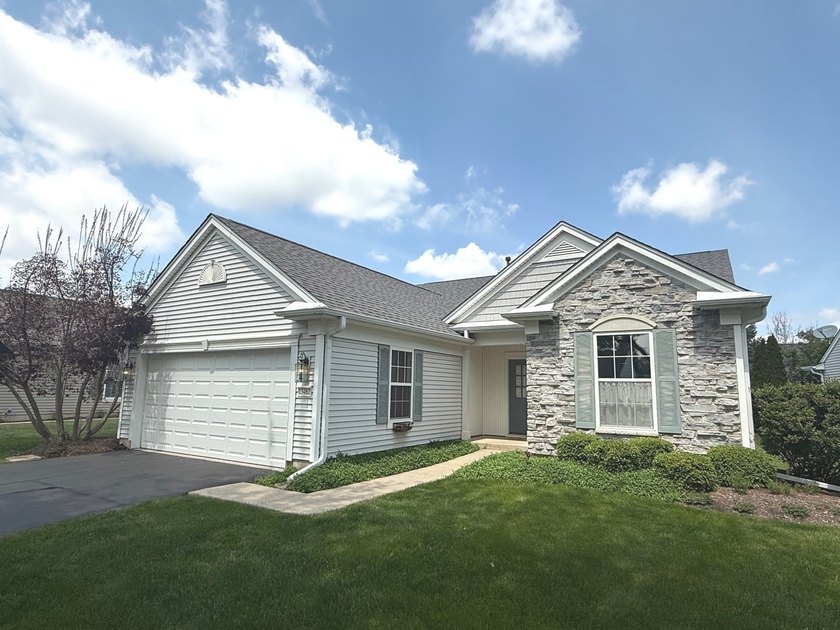 Well-maintained ranch home in the highly desirable Del Webb Sun - photo 3