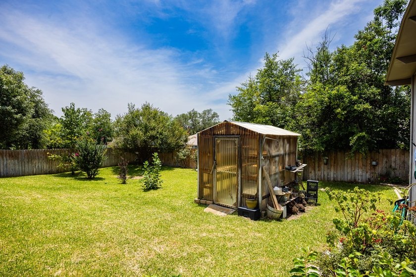Charming single-story brick home built in 2006, offering 1,855 - photo 29