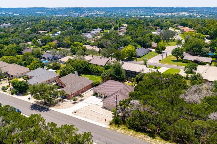 Charming single-story brick home built in 2006, offering 1,855 - photo 36