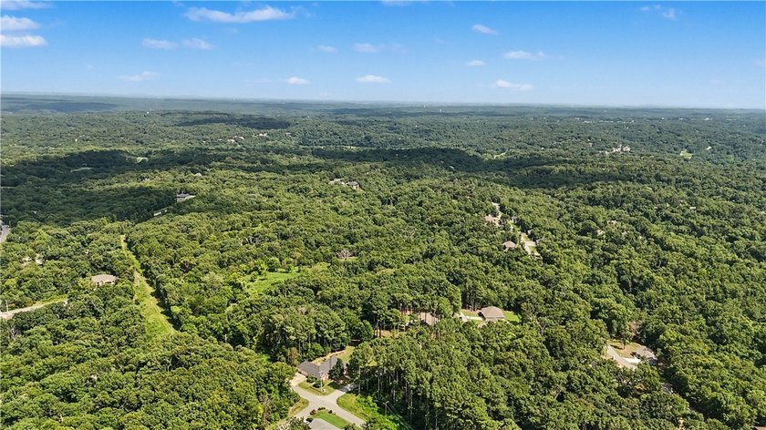 Tired of looking at the same cookie cutter homes? This 3 bedroom - photo 37