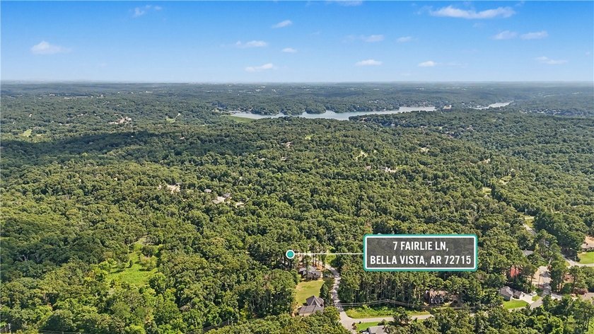 Tired of looking at the same cookie cutter homes? This 3 bedroom - photo 40