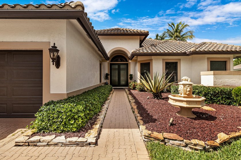 Welcome to this beautifully maintained **5-bedroom, 3.5-bath - photo 4