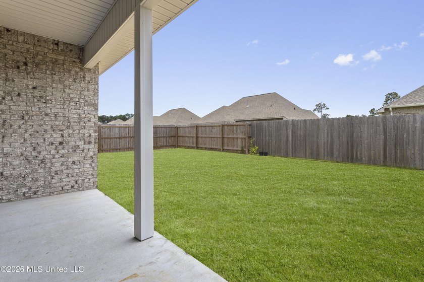 ADORABLE brick home on a large corner lot in Rosalie Place! The - photo 34