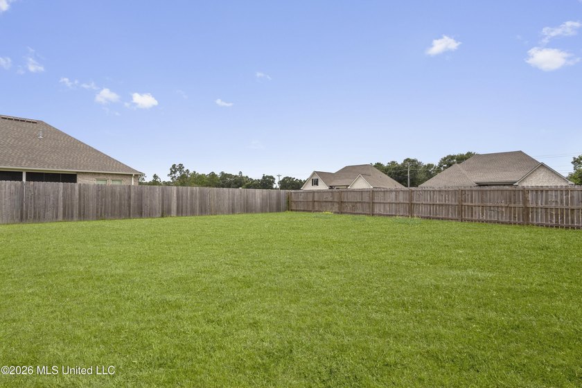 ADORABLE brick home on a large corner lot in Rosalie Place! The - photo 38