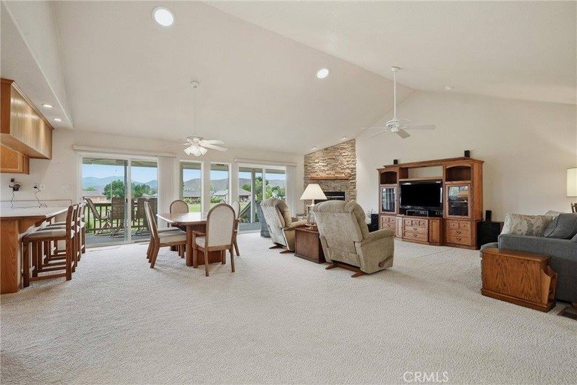 Meticulously maintained and beautifully landscaped, this - photo 11
