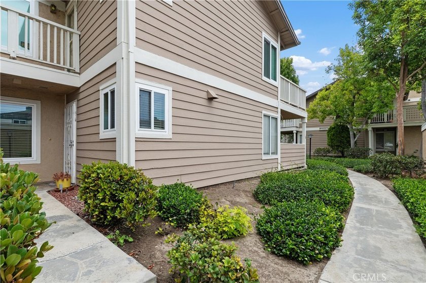 Why rent when you can buy a move in ready condominium in a well - photo 4