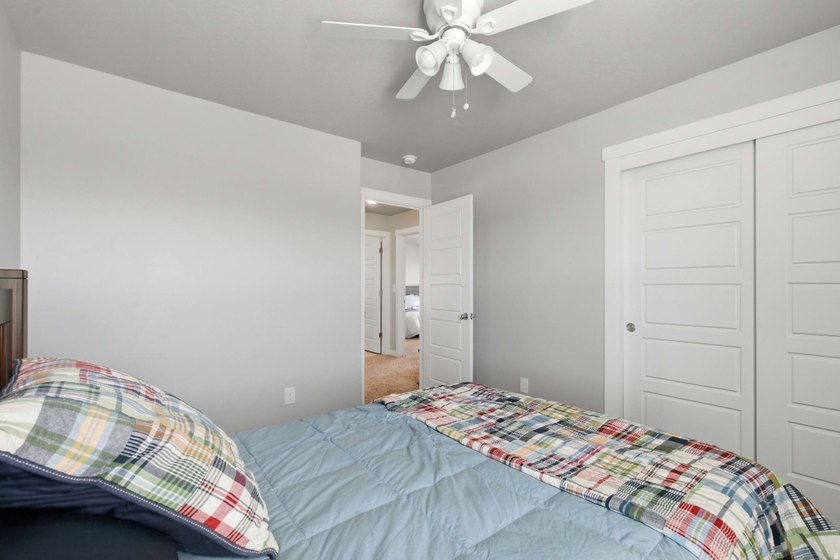 2 STORY UPGRADED IVORY BUILT GEM- Dreamy Great room/kitchen - photo 38