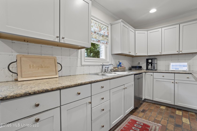Nestled in one of Gulfport's most desirable family-friendly - photo 26