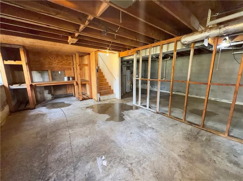 Welcome to 2006 Chelsea Ln, a home that exudes warmth and - photo 17
