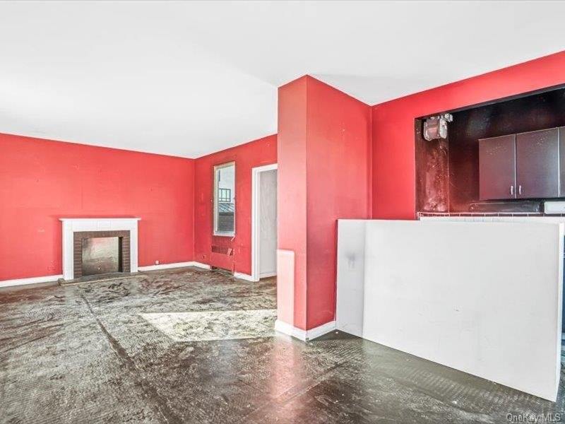 Perched atop one of Park Avenue's most distinguished prewar - photo 4